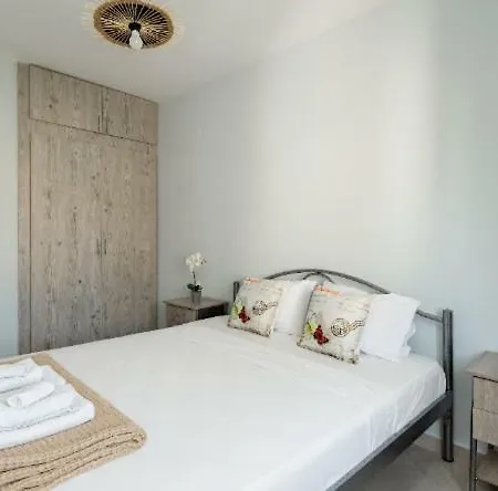Apartment Bright Spacious Two-bedroom